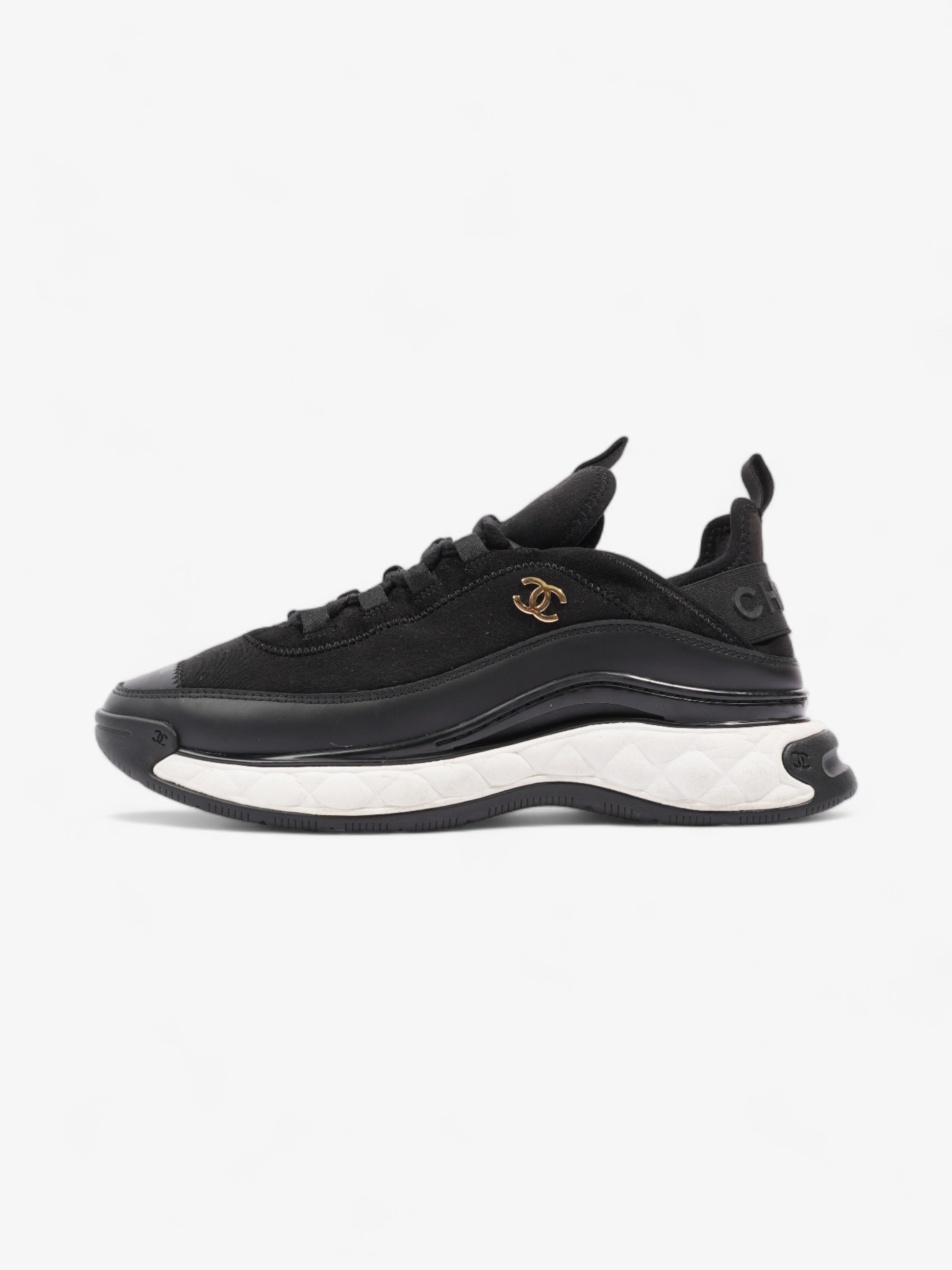 Chanel CC Runner Black / White Suede EU 39 UK 6
