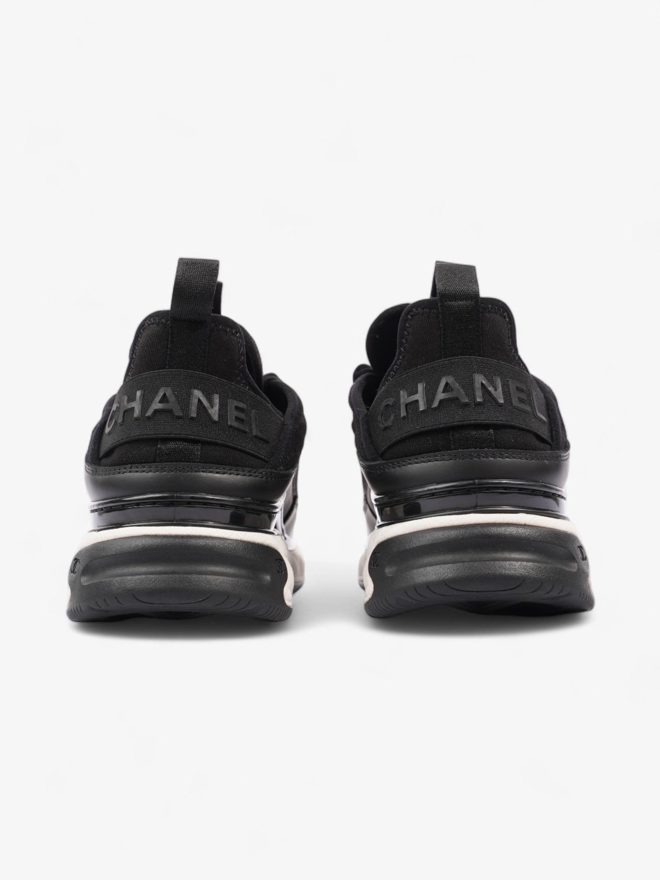 Chanel CC Runner Black / White Suede EU 39 UK 6