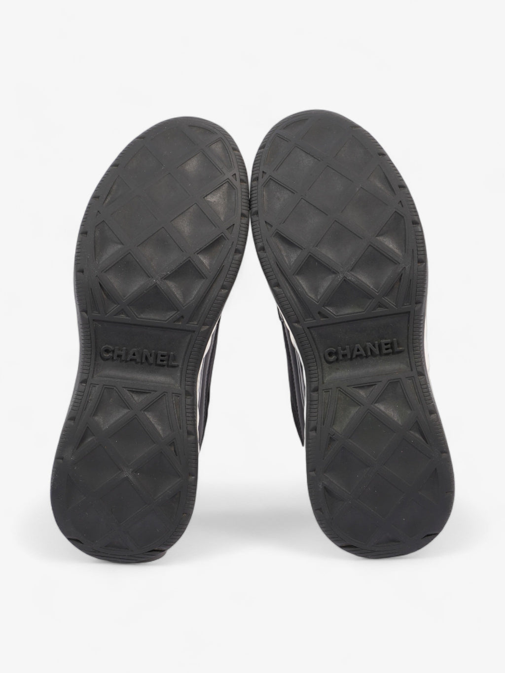 Chanel CC Runner Black / White Suede EU 39 UK 6