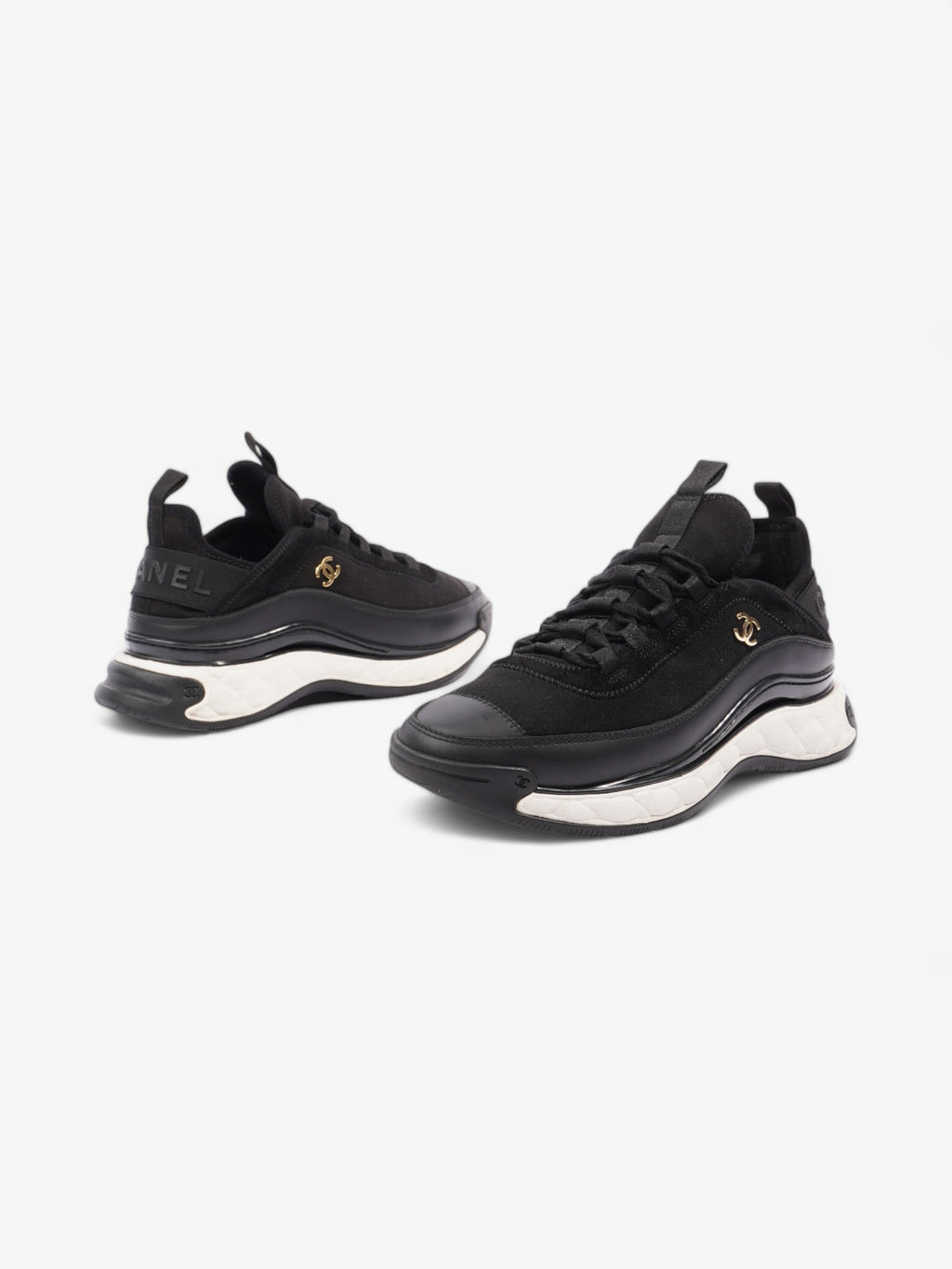 Chanel CC Runner Black / White Suede EU 39 UK 6