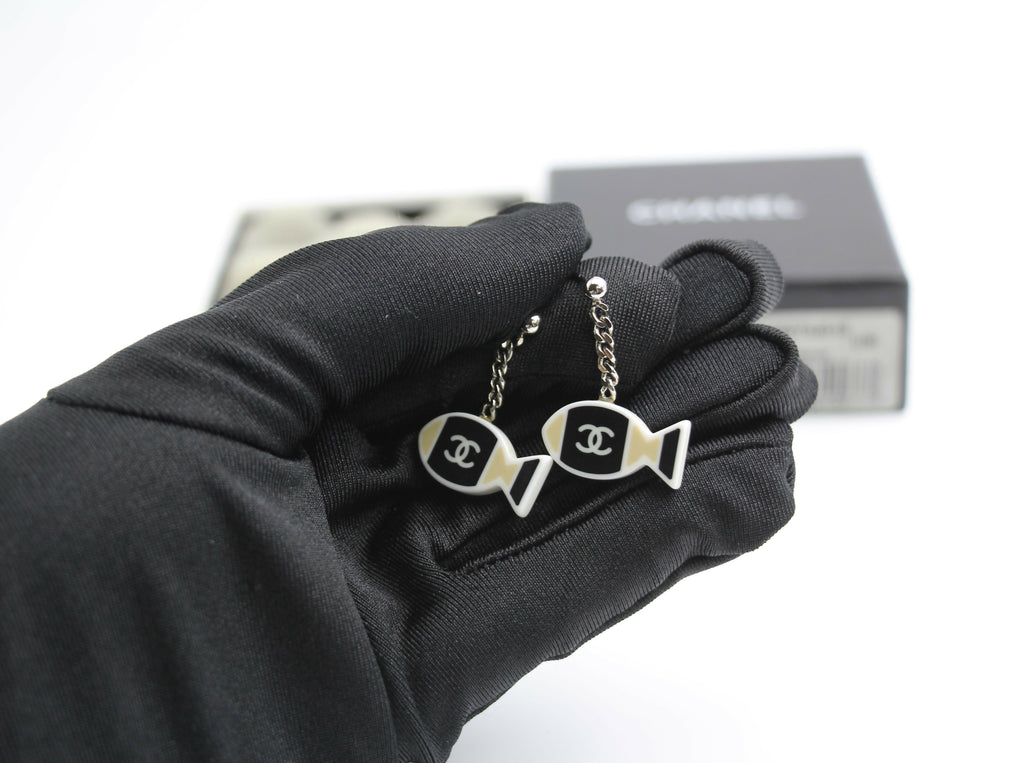 Chanel Vintage 05C Resin Black and White Fishes Stud Earrings