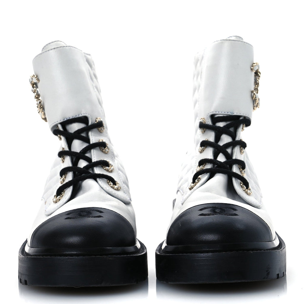 Shiny Lambskin Quilted Lace Up Combat Boots 39.5 White Black