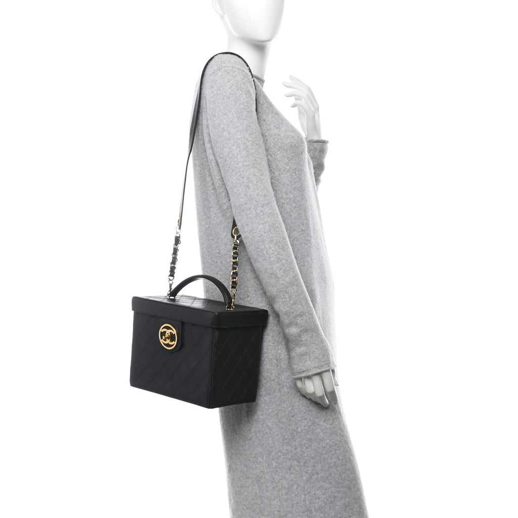 Calfskin Stitch Vanity Case Black