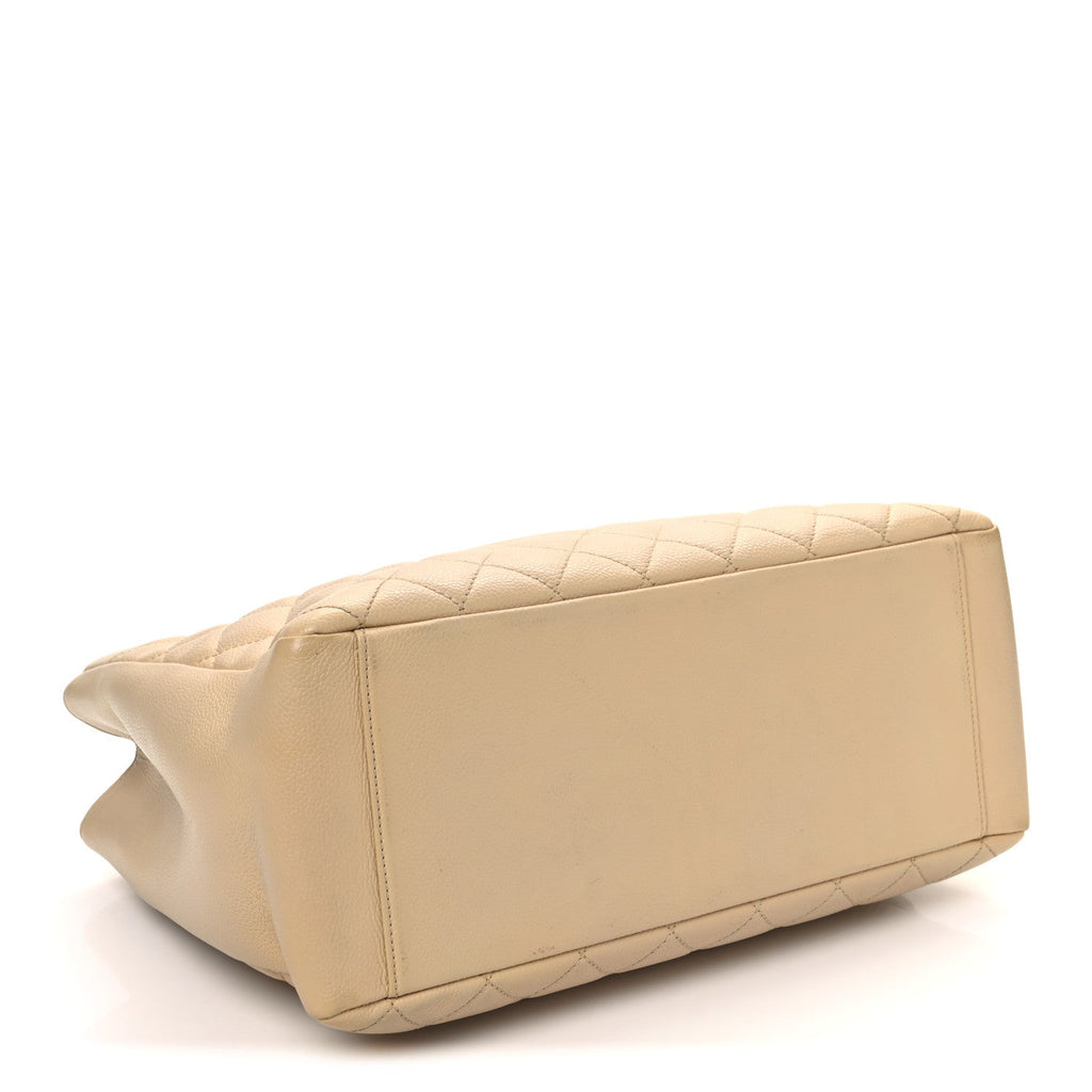 Caviar Quilted Grand Shopping Tote GST Beige Clair