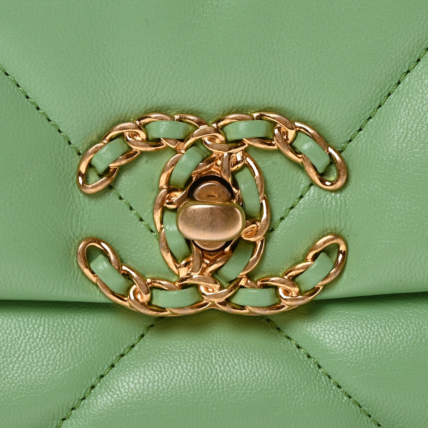 Goatskin Quilted Medium Chanel 19 Flap Green