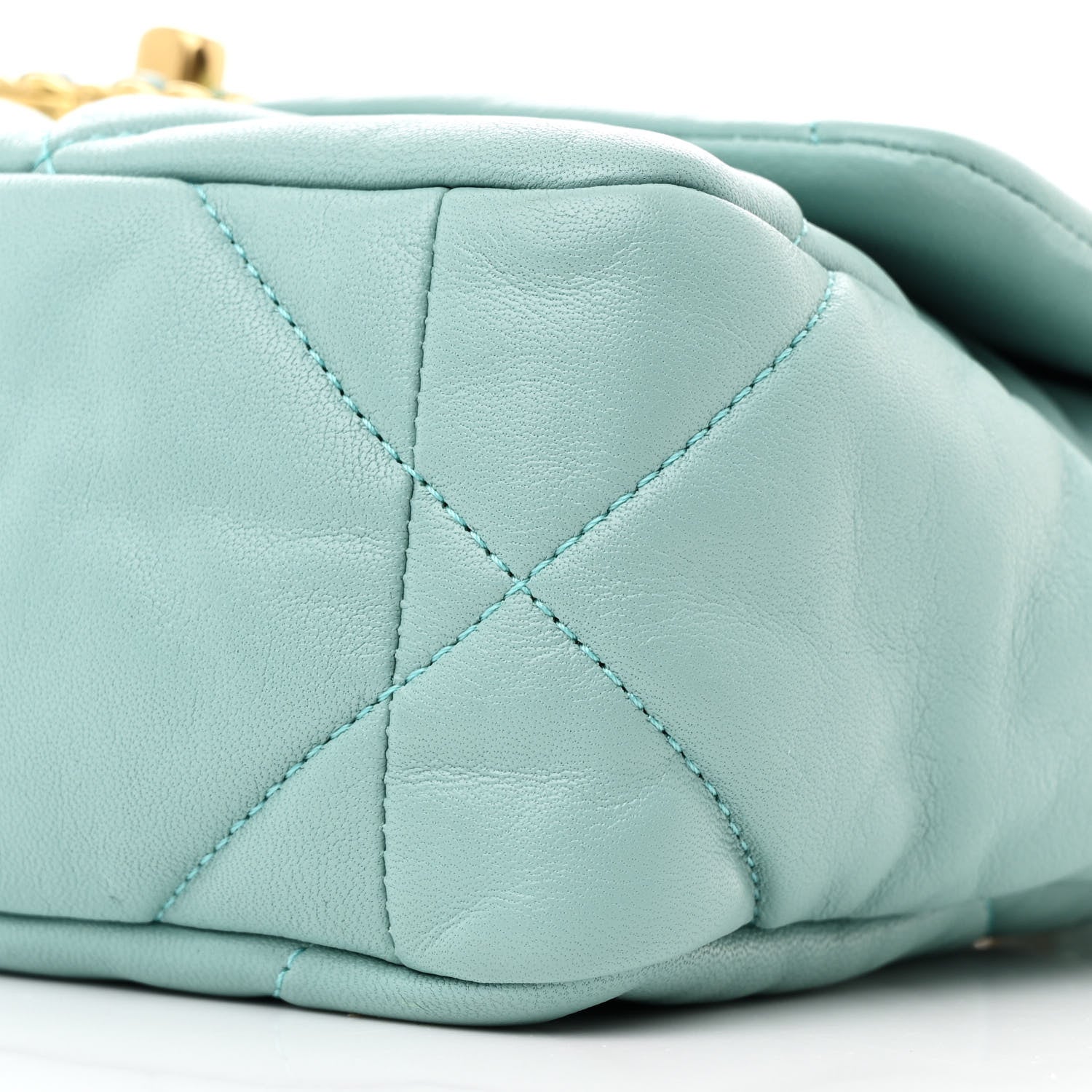 Shiny Lambskin Quilted Medium Chanel 19 Flap Neon Blue