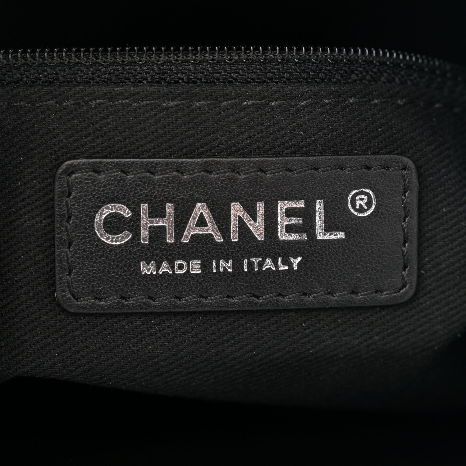 Grained Calfskin CC Pocket Tote Black