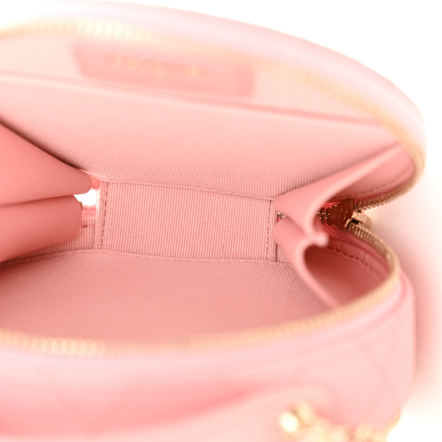 Caviar Quilted Round Handle With Care Vanity With Chain Pink
