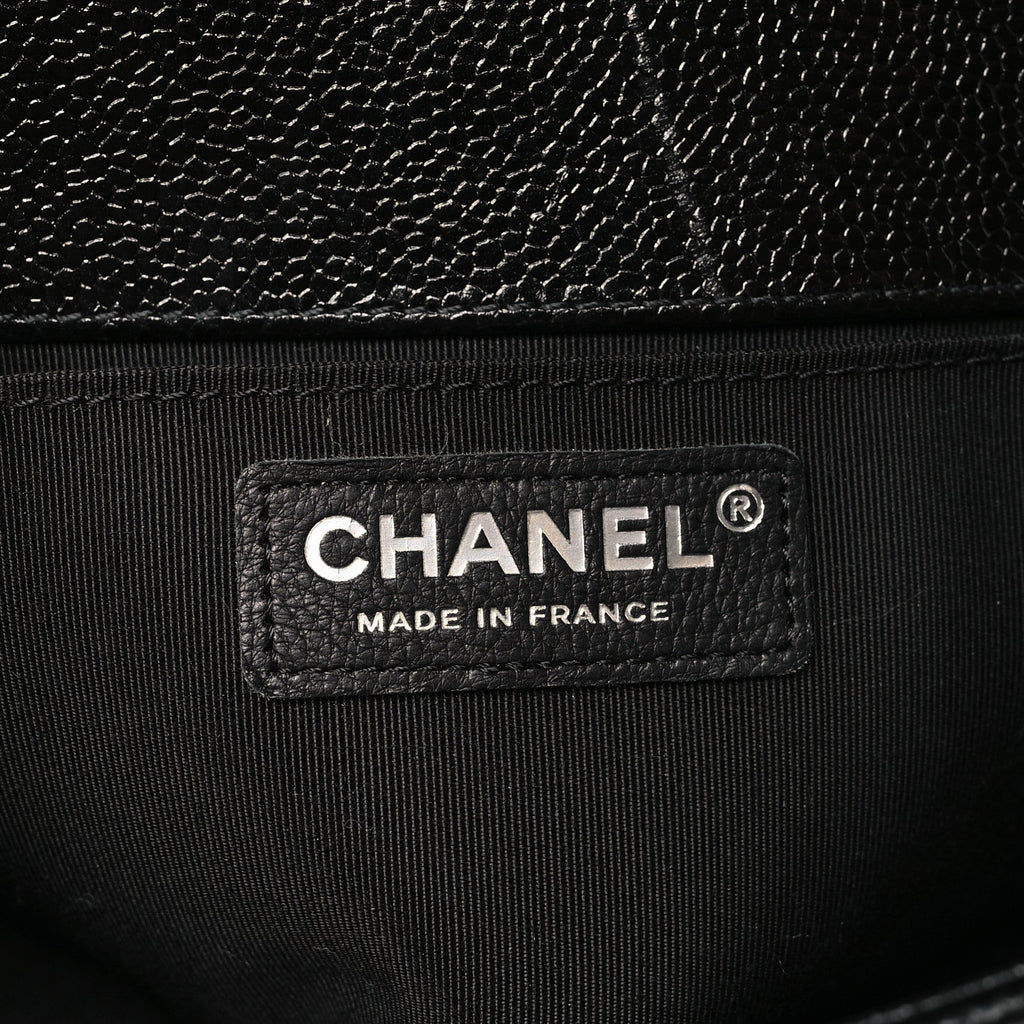 Caviar Chevron Quilted Medium Boy Flap Black