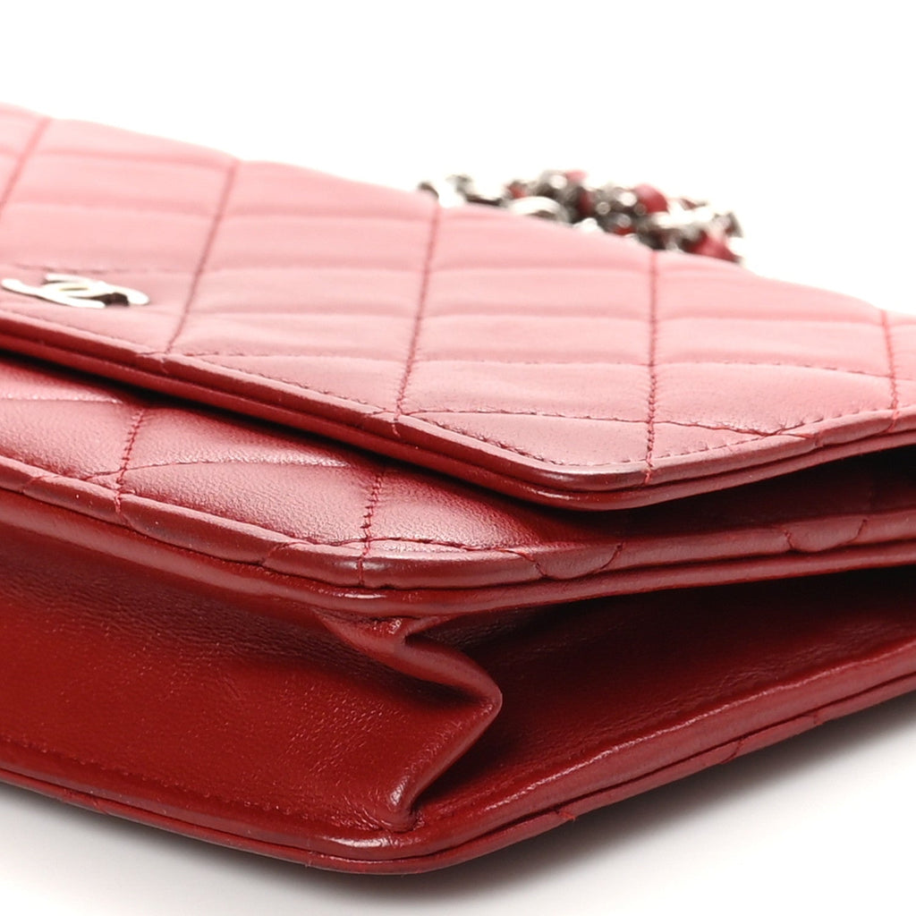 Lambskin Quilted Wallet On Chain WOC Red