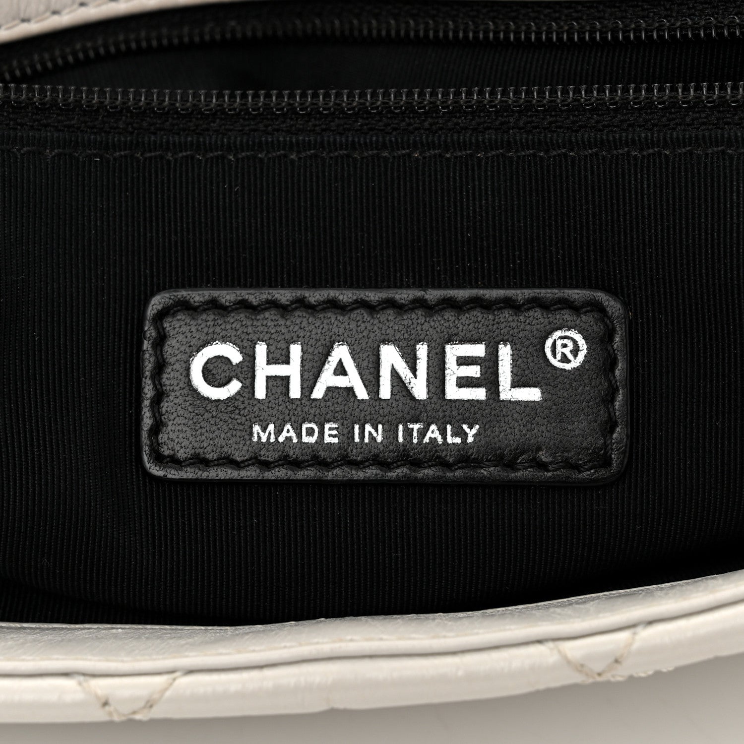 Calfskin Quilted Medium Chain Me Flap White