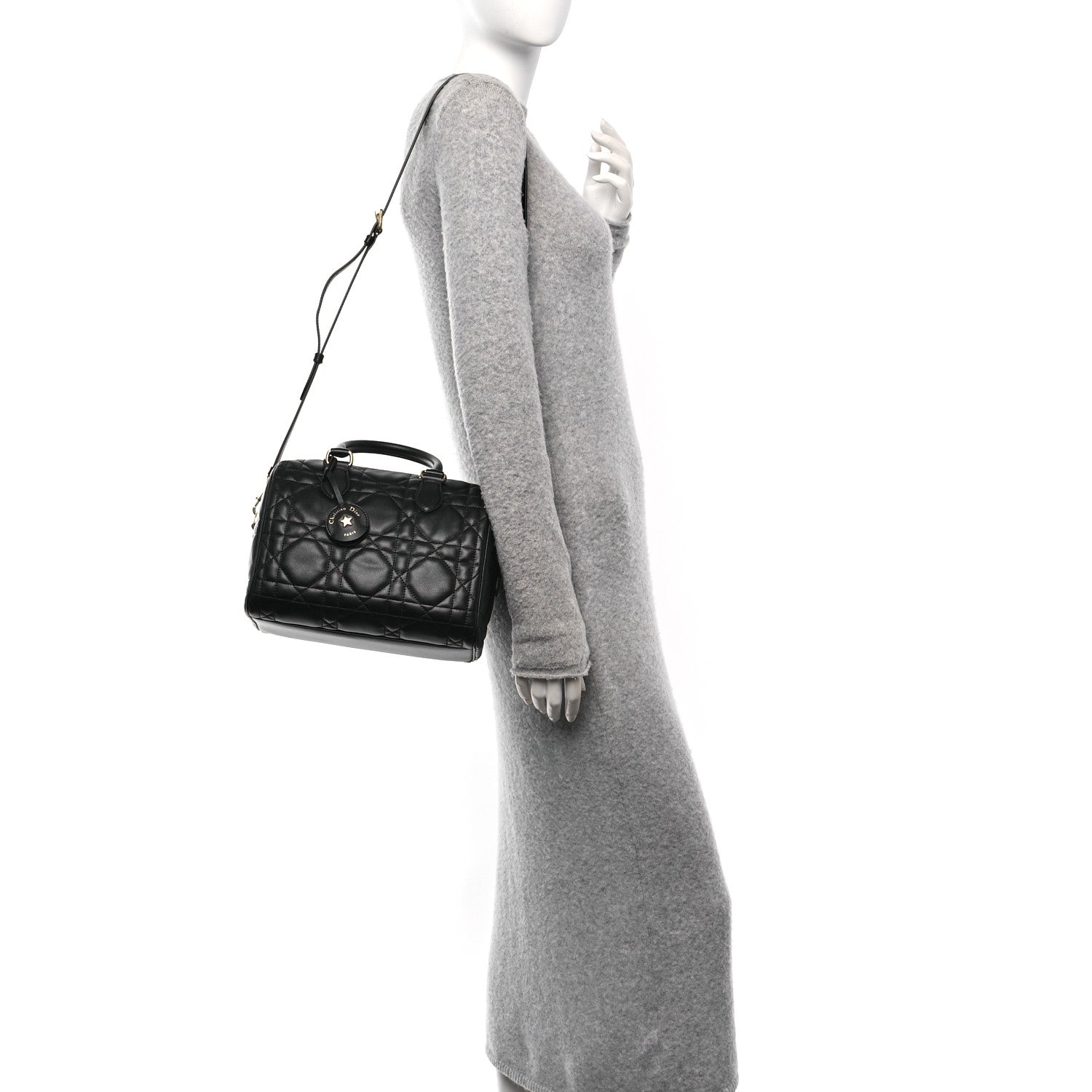 Calfskin Macrocannage Groove 25 Bag Black