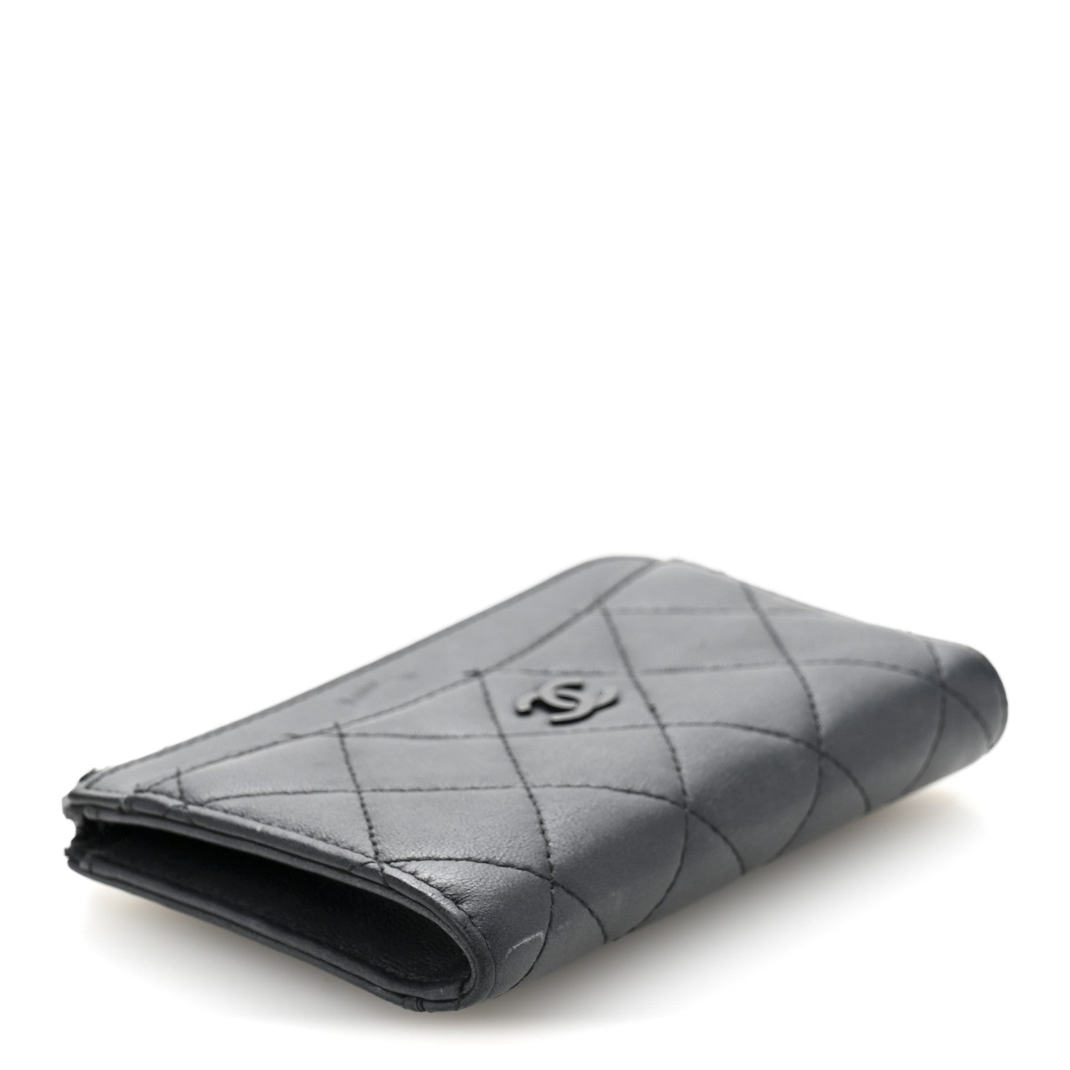 Pearly Lambskin Quilted Zip  Holder So Black