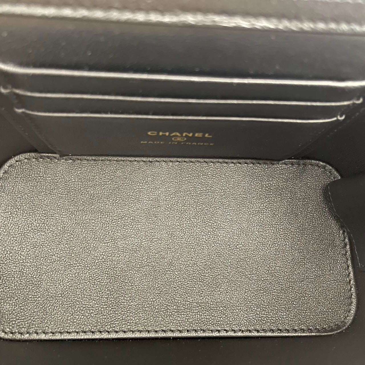 Chanel Vanity Case Bag Black Quilted Lambskin Bag with Gold Hardware 2021
