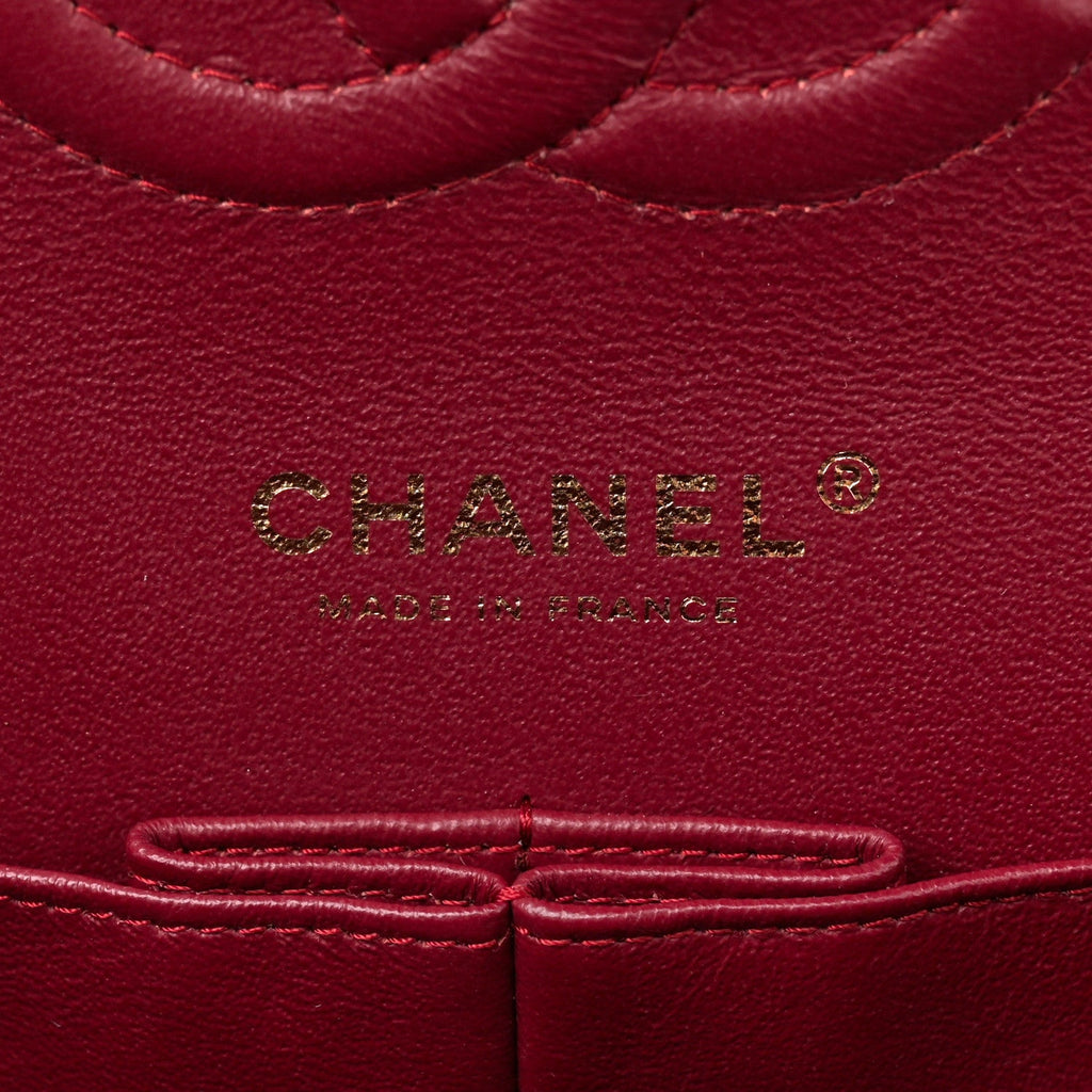 Iridescent Caviar Quilted Medium Double Flap Red