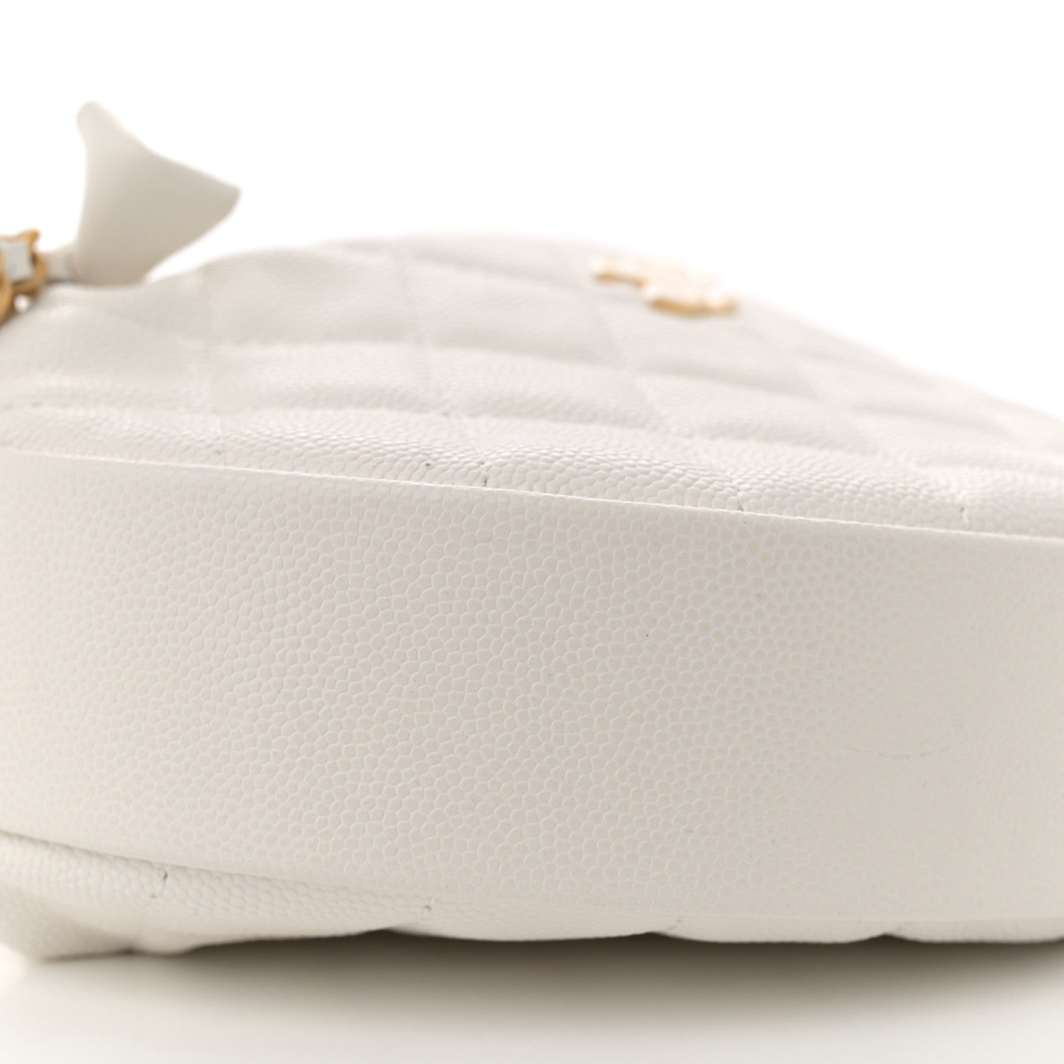Shiny Caviar Quilted Bow Pouch Hobo White