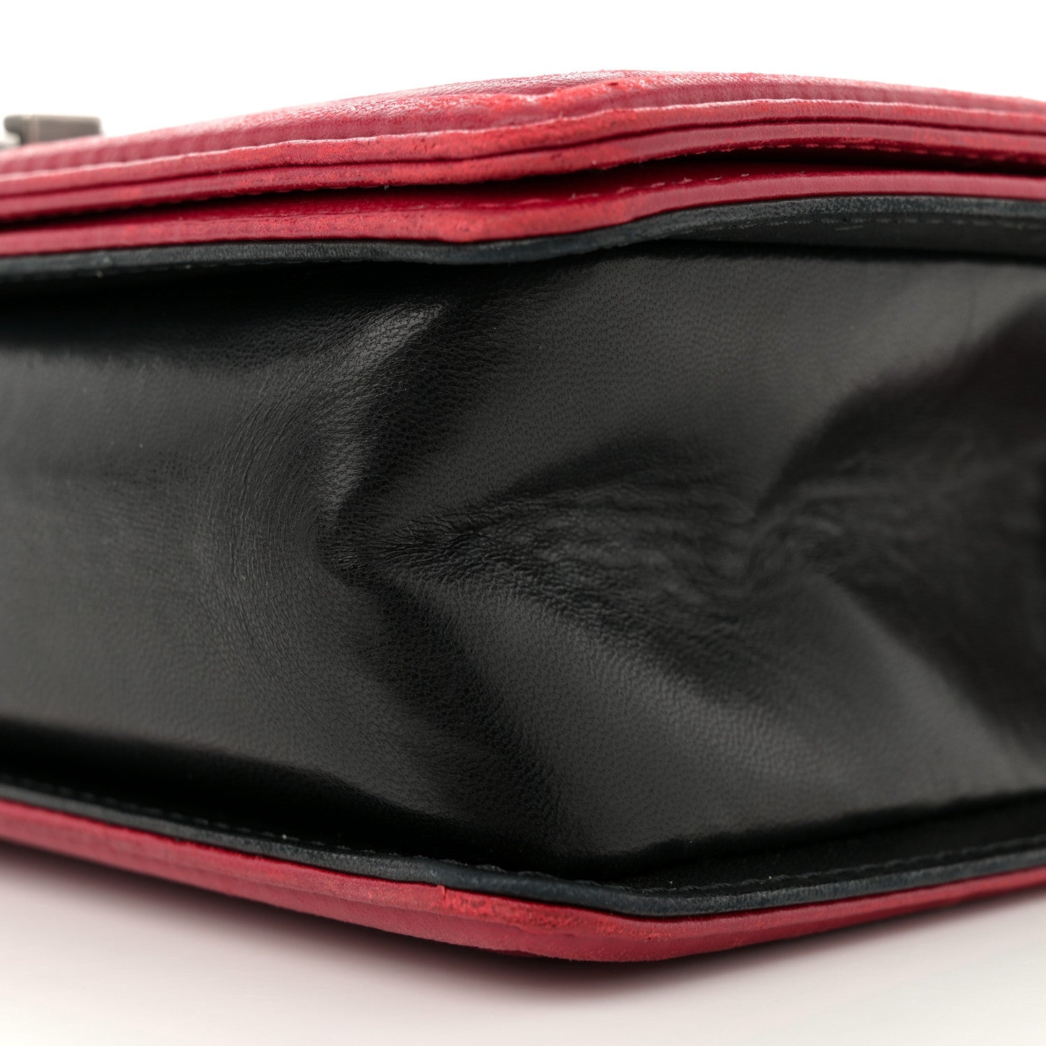 Lambskin Quilted Medium Boy Flap Black Red