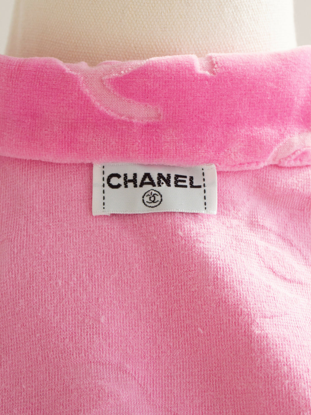 Iconic Chanel Vintage S/S 1996 Pink Velour CC Logo Button 96P Top