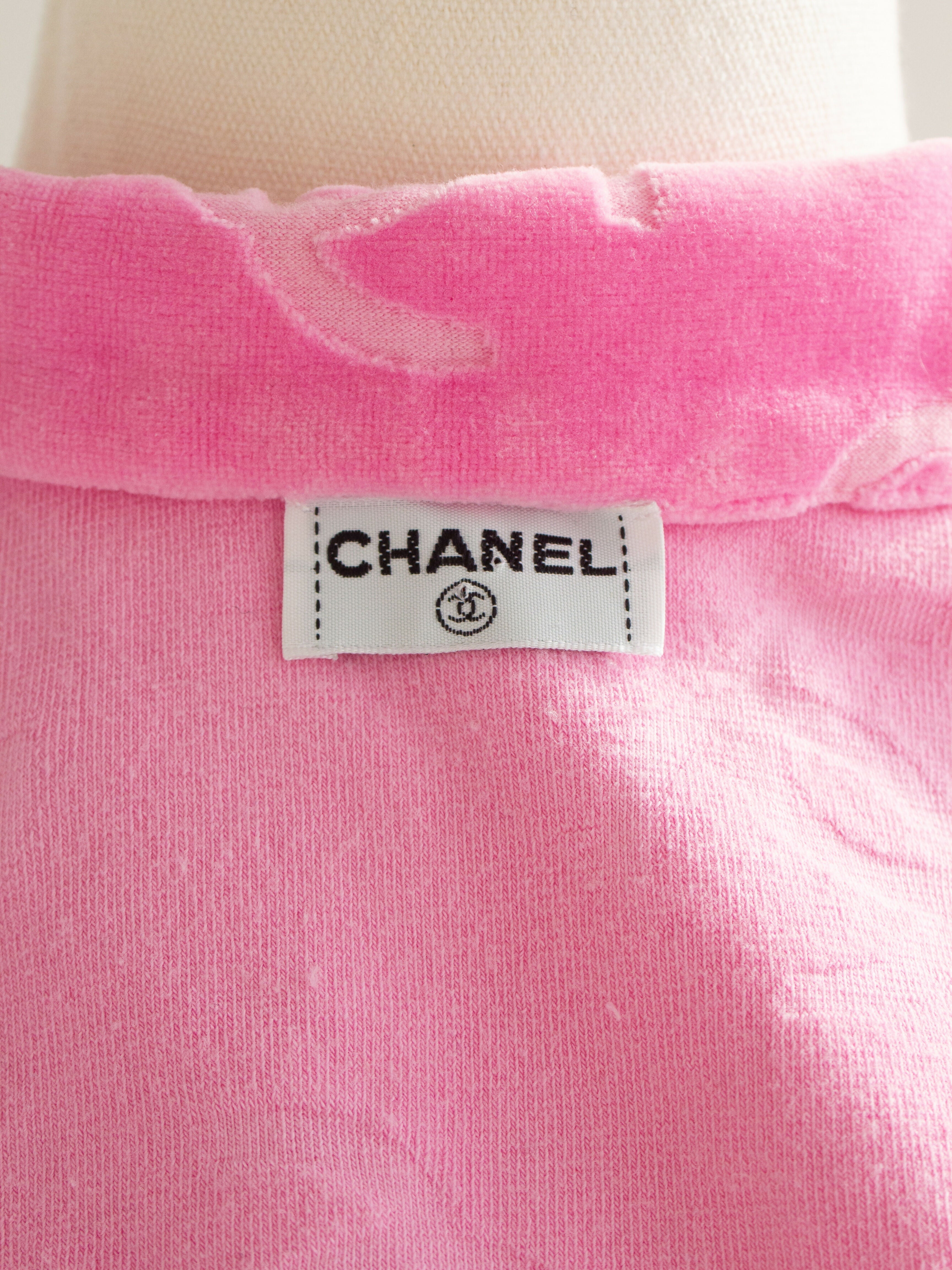 Iconic Chanel Vintage S/S 1996 Pink Velour CC Logo Button 96P Top