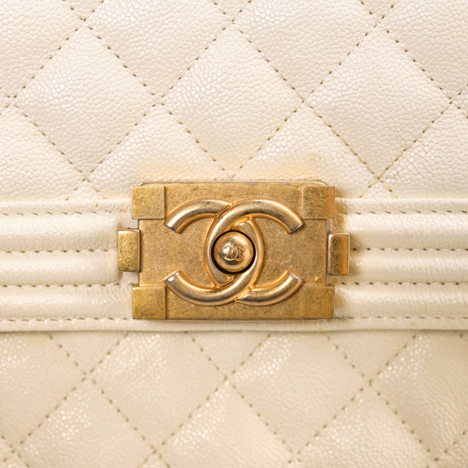 Caviar Quilted North South Boy Flap White