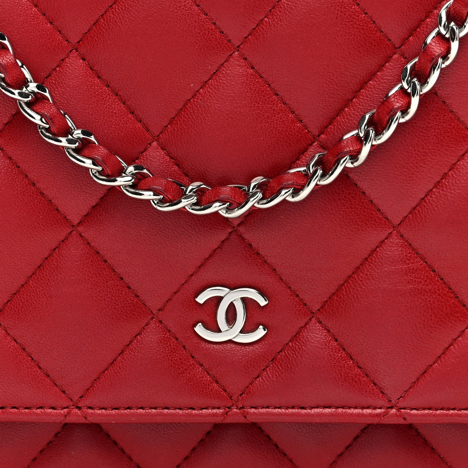 Lambskin Quilted Wallet On Chain WOC Red