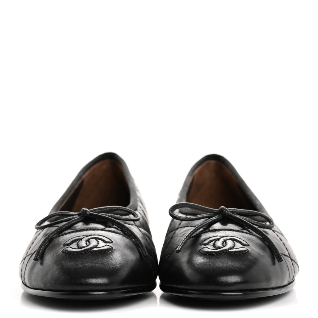 Aged Calfskin Quilted CC Cap Toe Ballerina Flats 37.5 Black