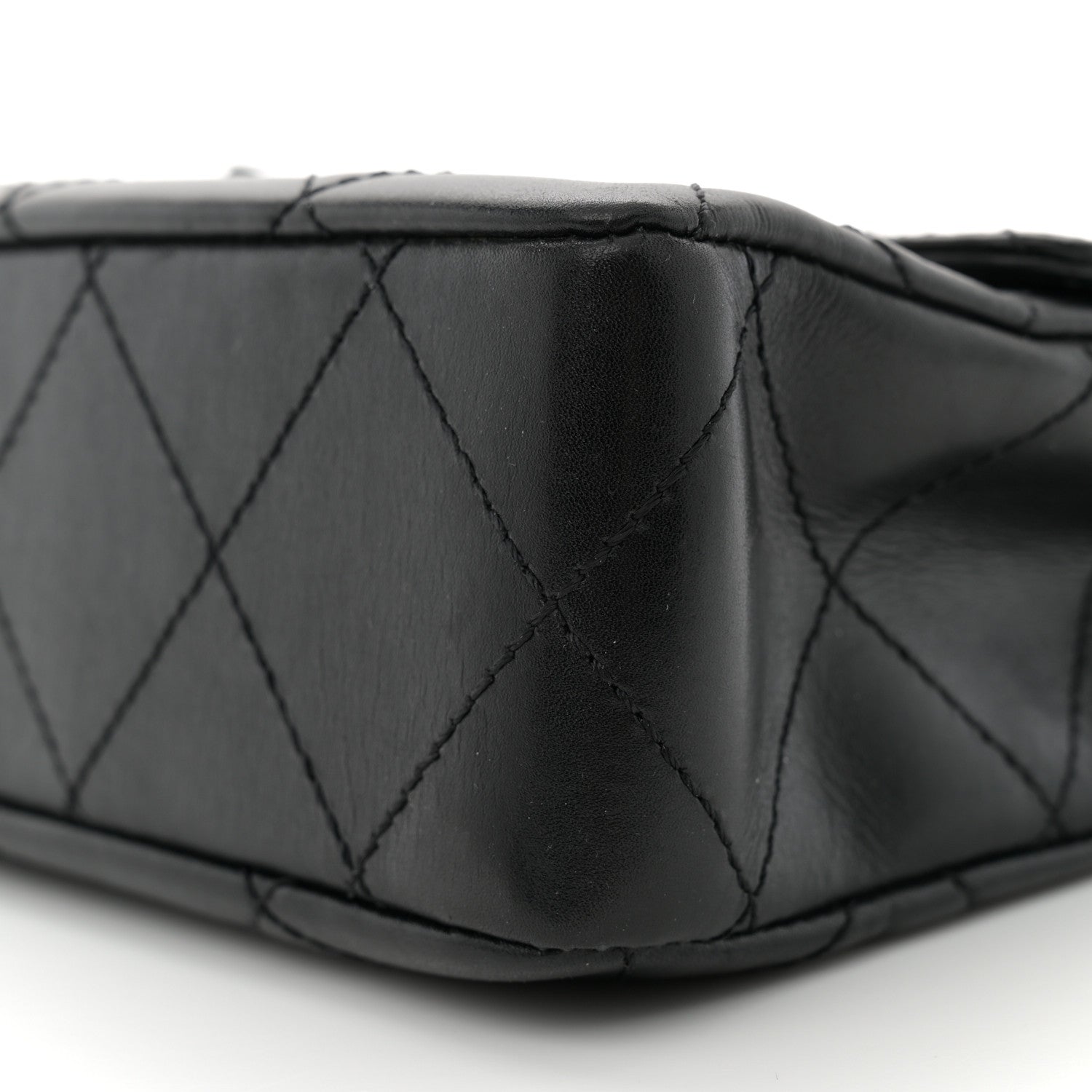 Lambskin Bekko Resin Medium Single Flap Black