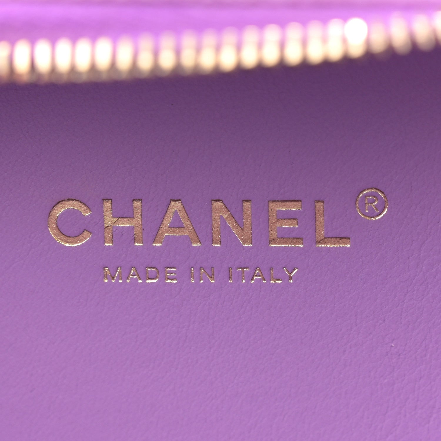Caviar Quilted Small CC Filigree Vanity Case Purple