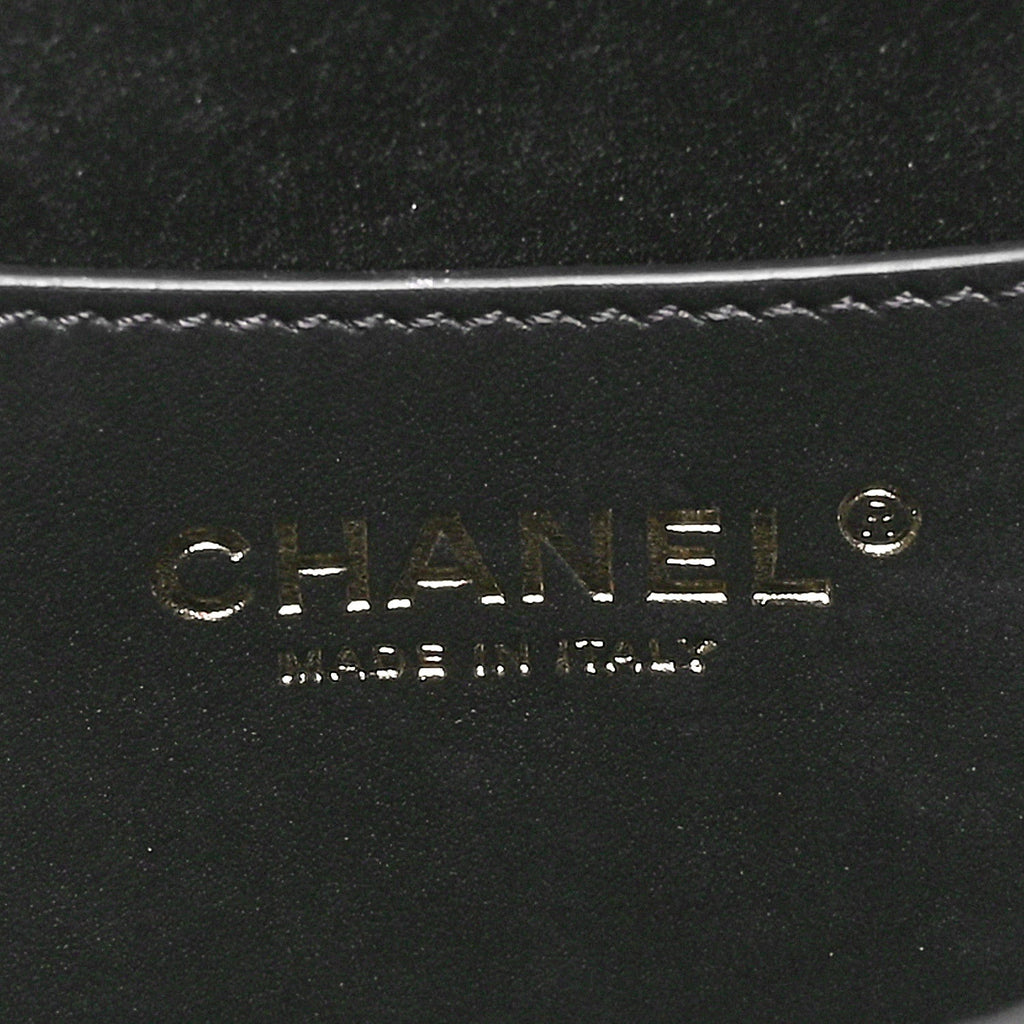 Velvet Quilted CC Pearl Clutch Black