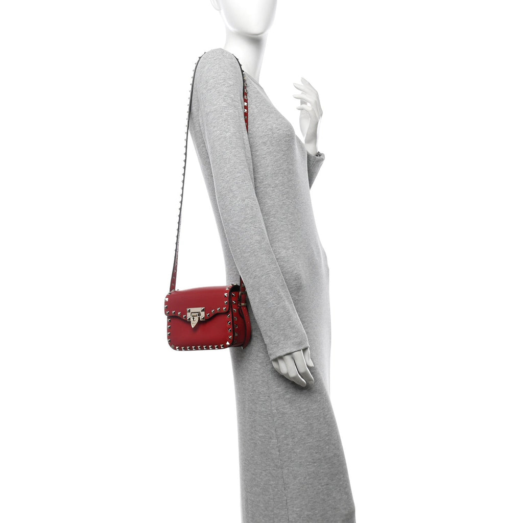 Vitello Small Rockstud Flap Saddle Bag Red