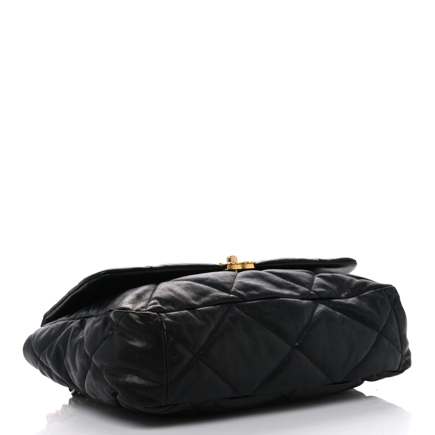 Lambskin Quilted Maxi Chanel 19 Flap Black