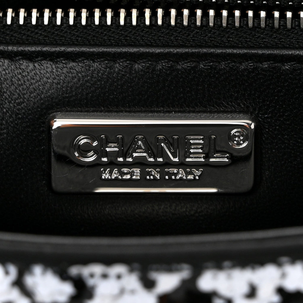 Sequin Houndstooth Medium Flap Black White