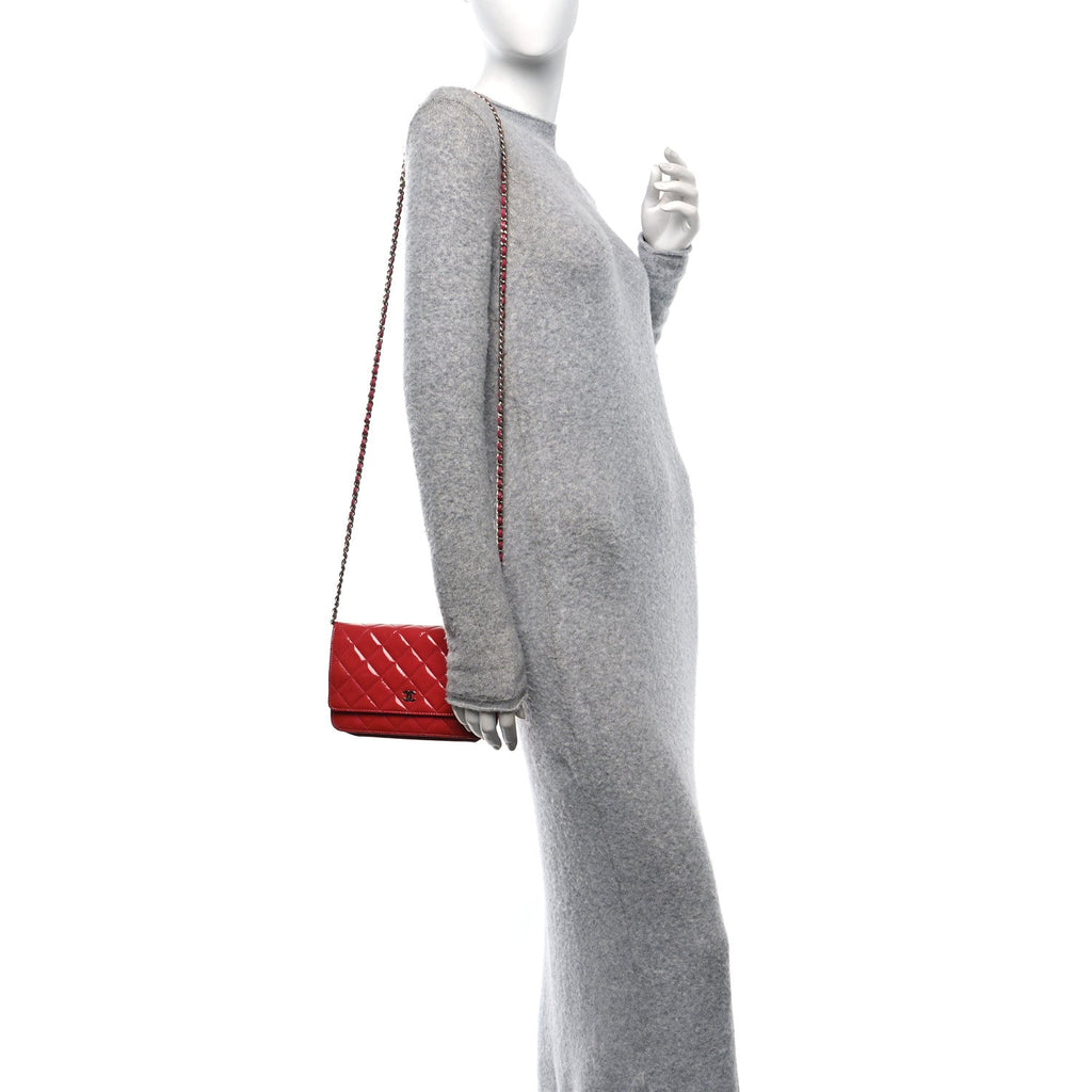 Patent Calfskin Quilted Wallet On Chain WOC Pink