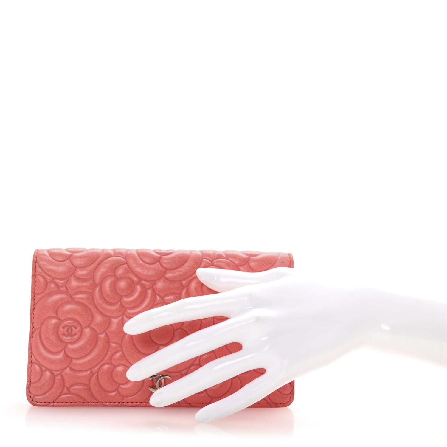 Lambskin Camellia Embossed Yen Wallet Pink