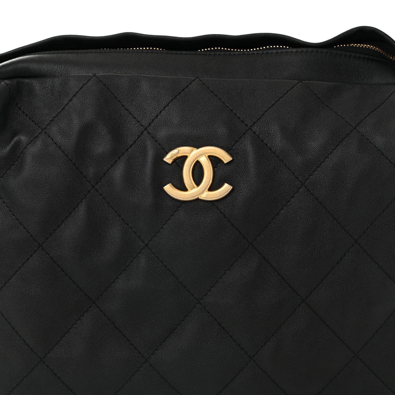 Calfskin Quilted Large Daily Hobo Black