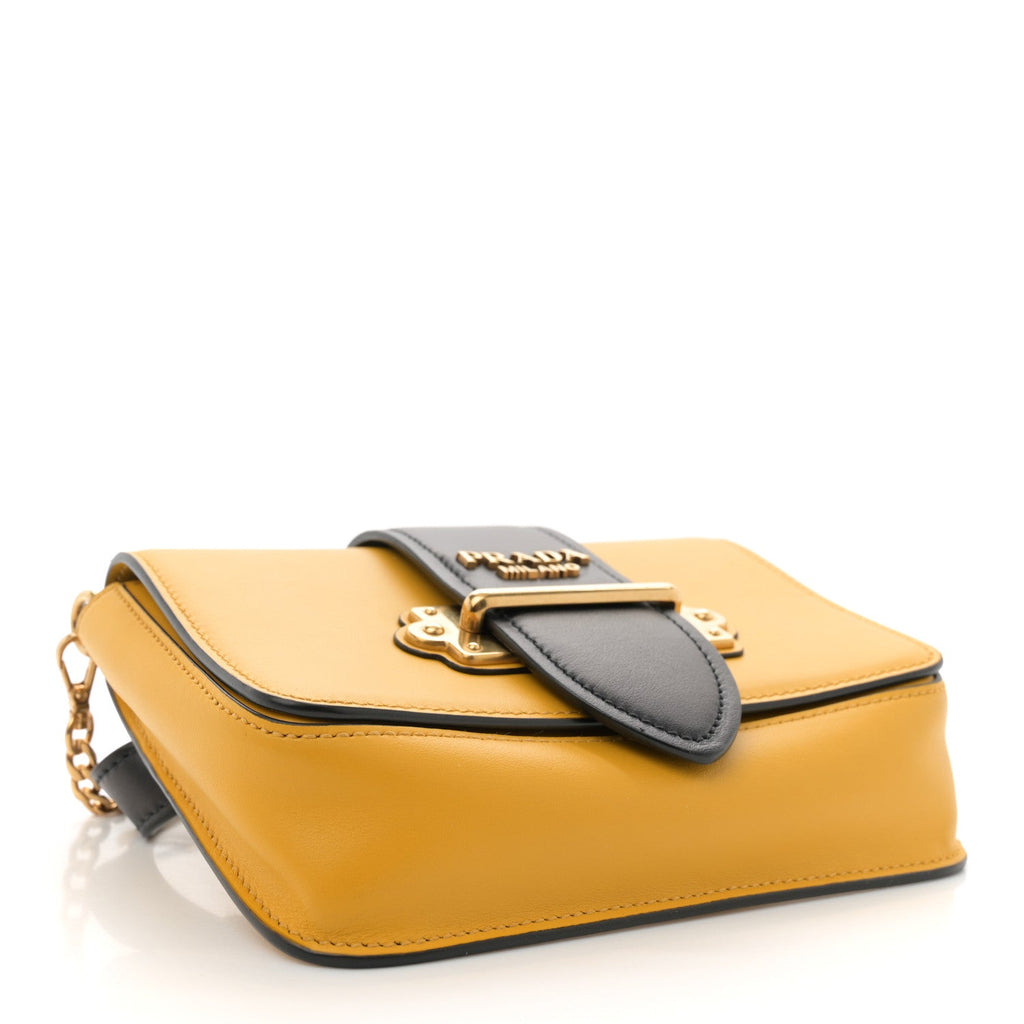 Saffiano City Calf Cahier Belt Bag Soleil Black