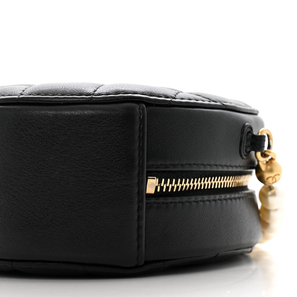 Lambskin Quilted Pearl Chain Round Clutch With Chain Black