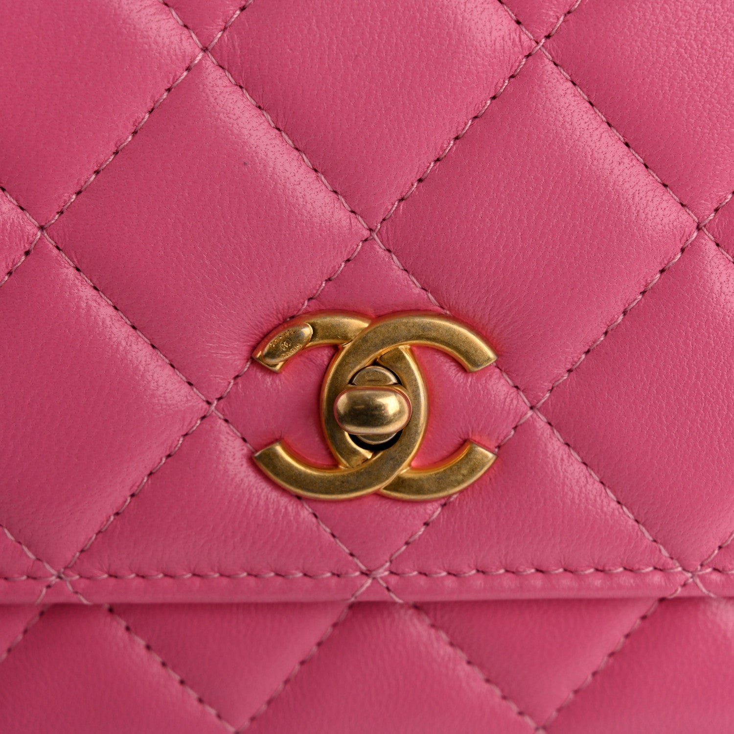 Lambskin Quilted CC Pearl Crush Wallet on Chain WOC Pink
