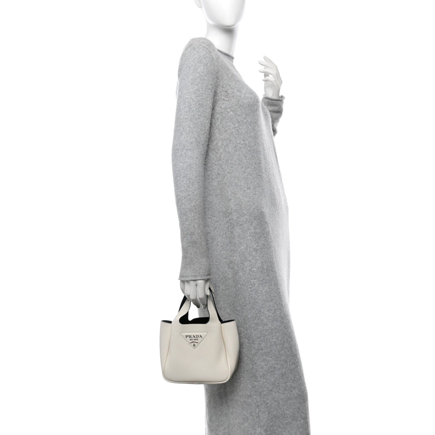 Vitello Daino Soft Mini Dynamique Tote Talco Black