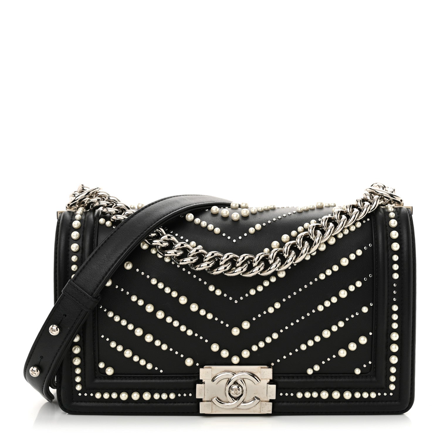 Calfskin Pearl Chevron Medium Boy Flap Black