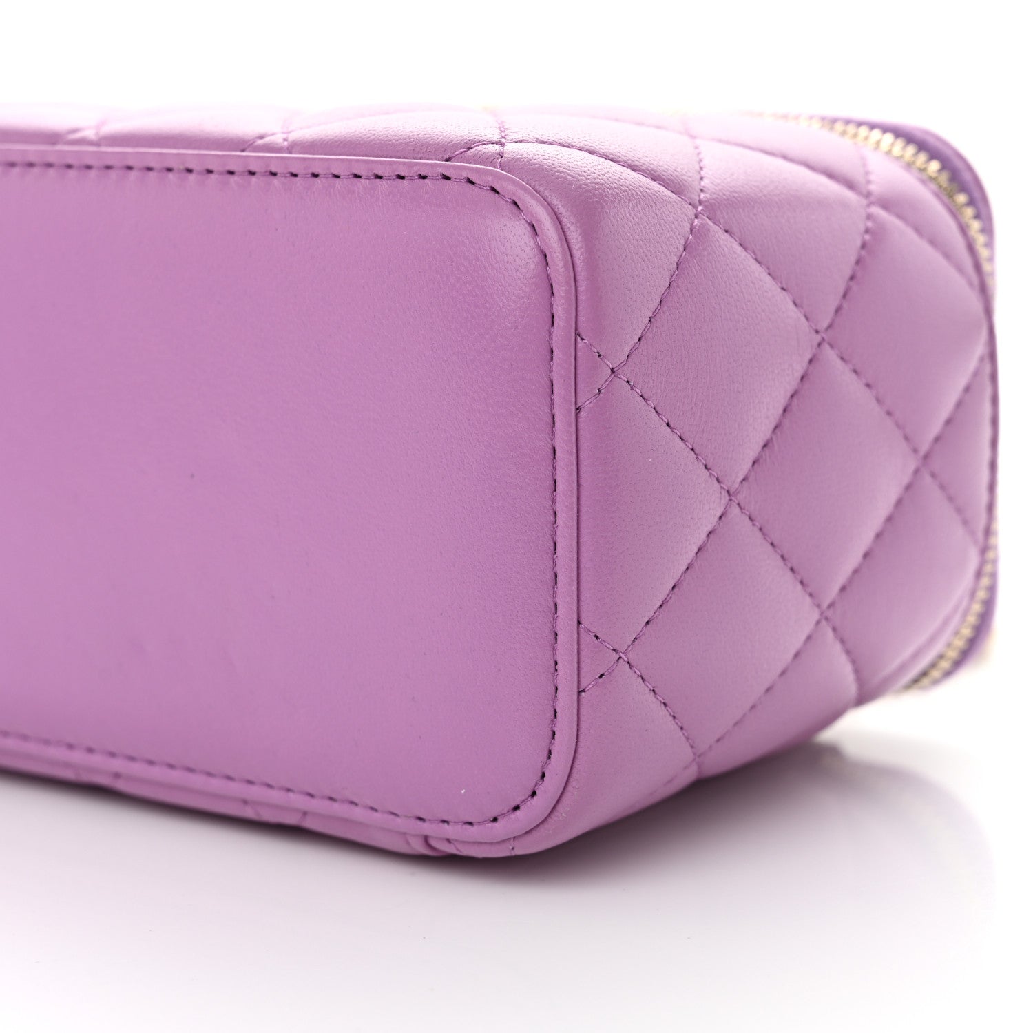 Lambskin Quilted Pearl Crush Small Vanity Case With Chain Purple
