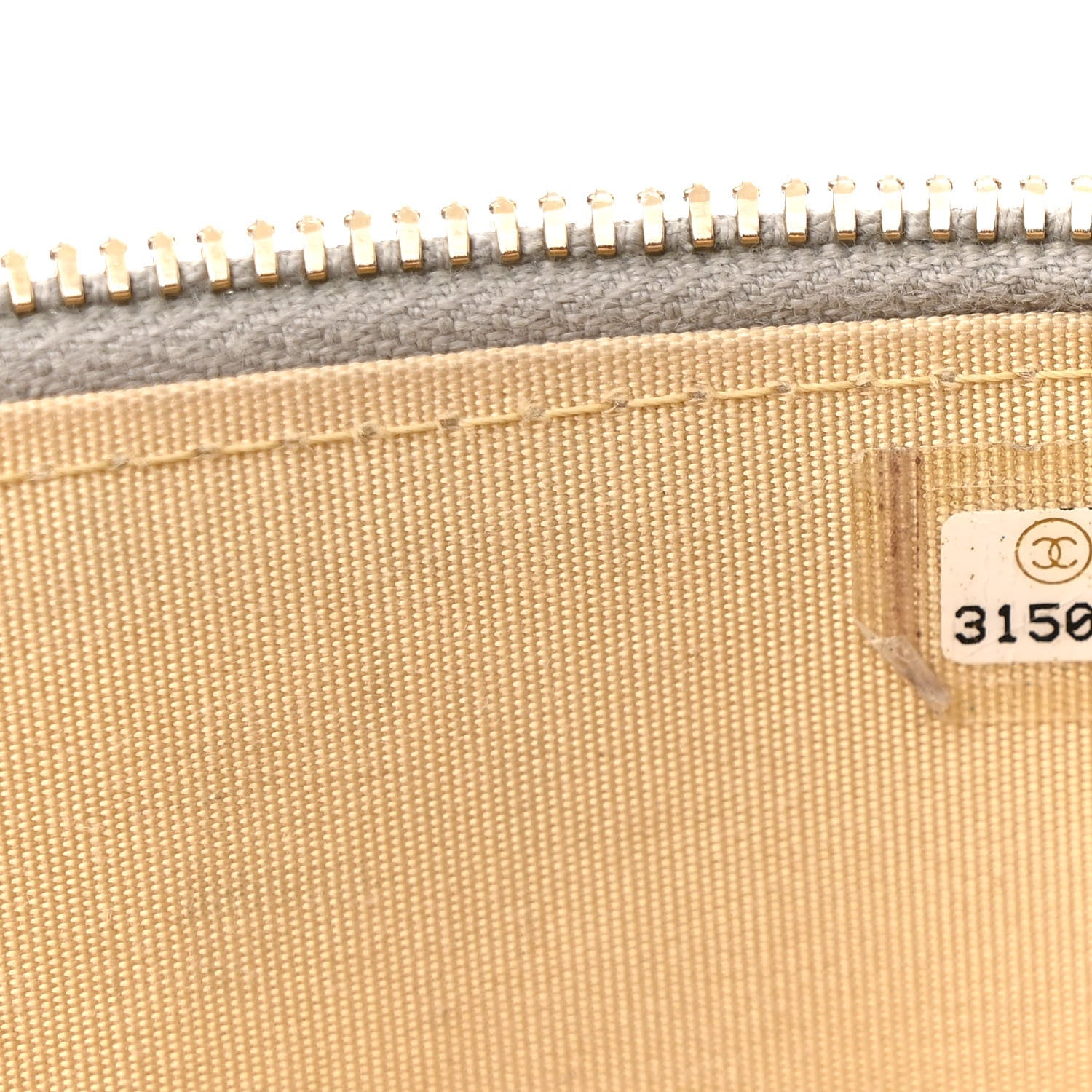 Lambskin Quilted Small Pearl Crush Vanity Case With Chain Grey