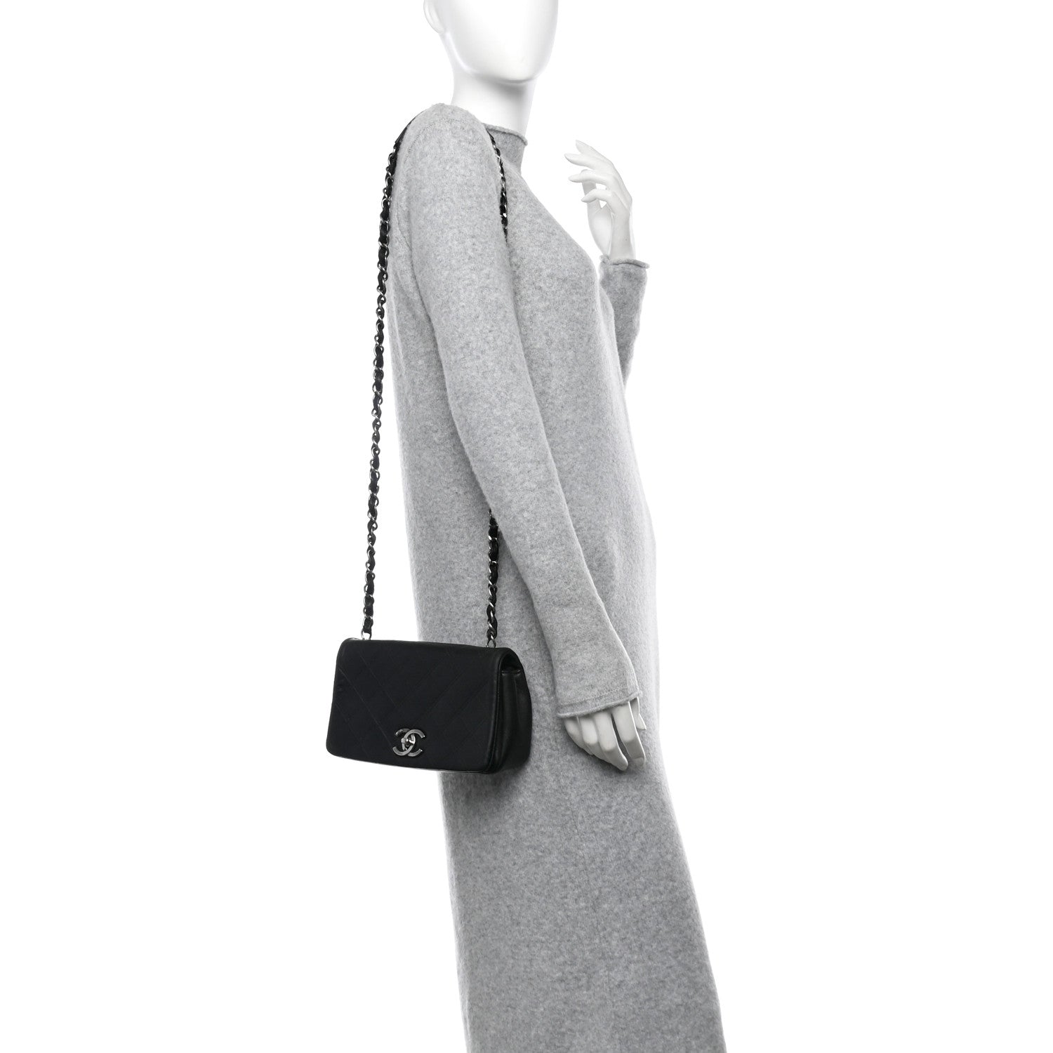 Calfskin Diamond Embossed Small New Chic Flap Black