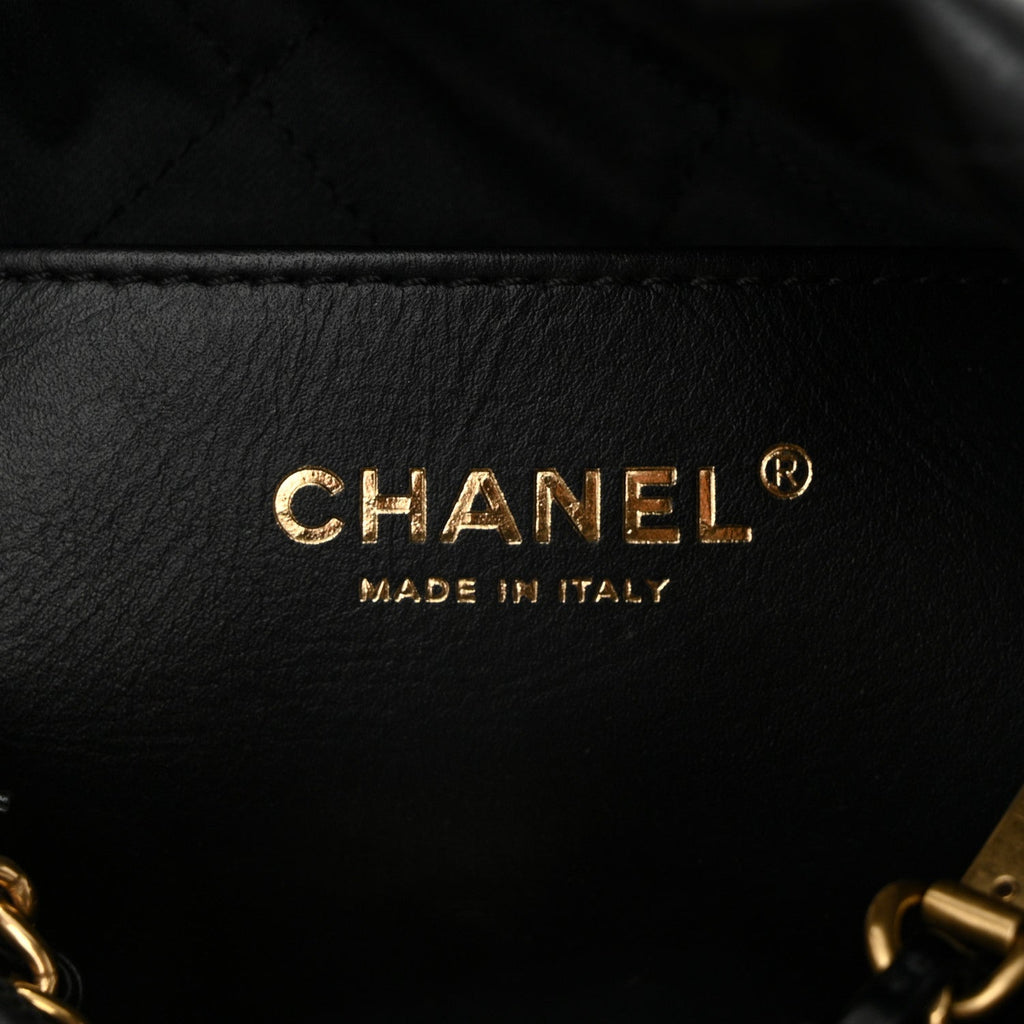 Shiny Calfskin Quilted Mini Chanel 22 Black