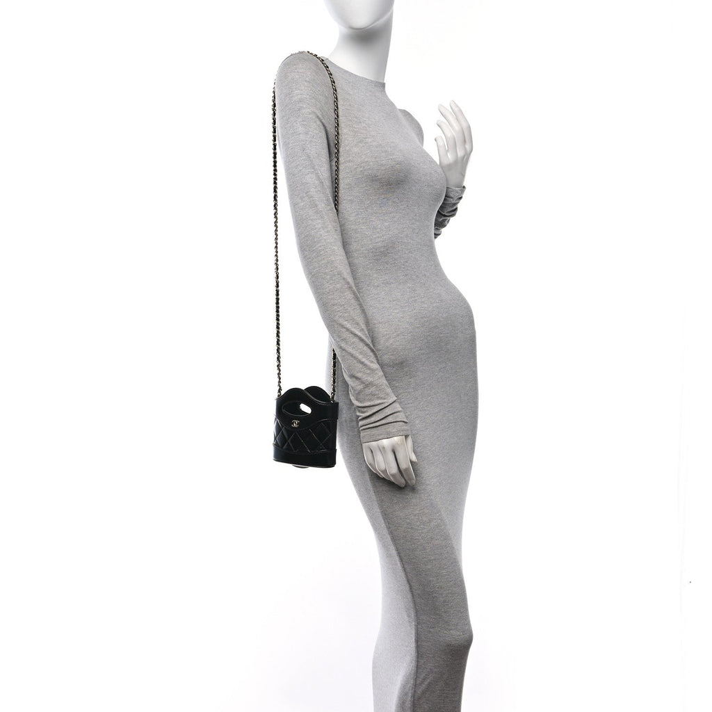 Shiny Lambskin Quilted 31 Nano Clutch With Chain Black