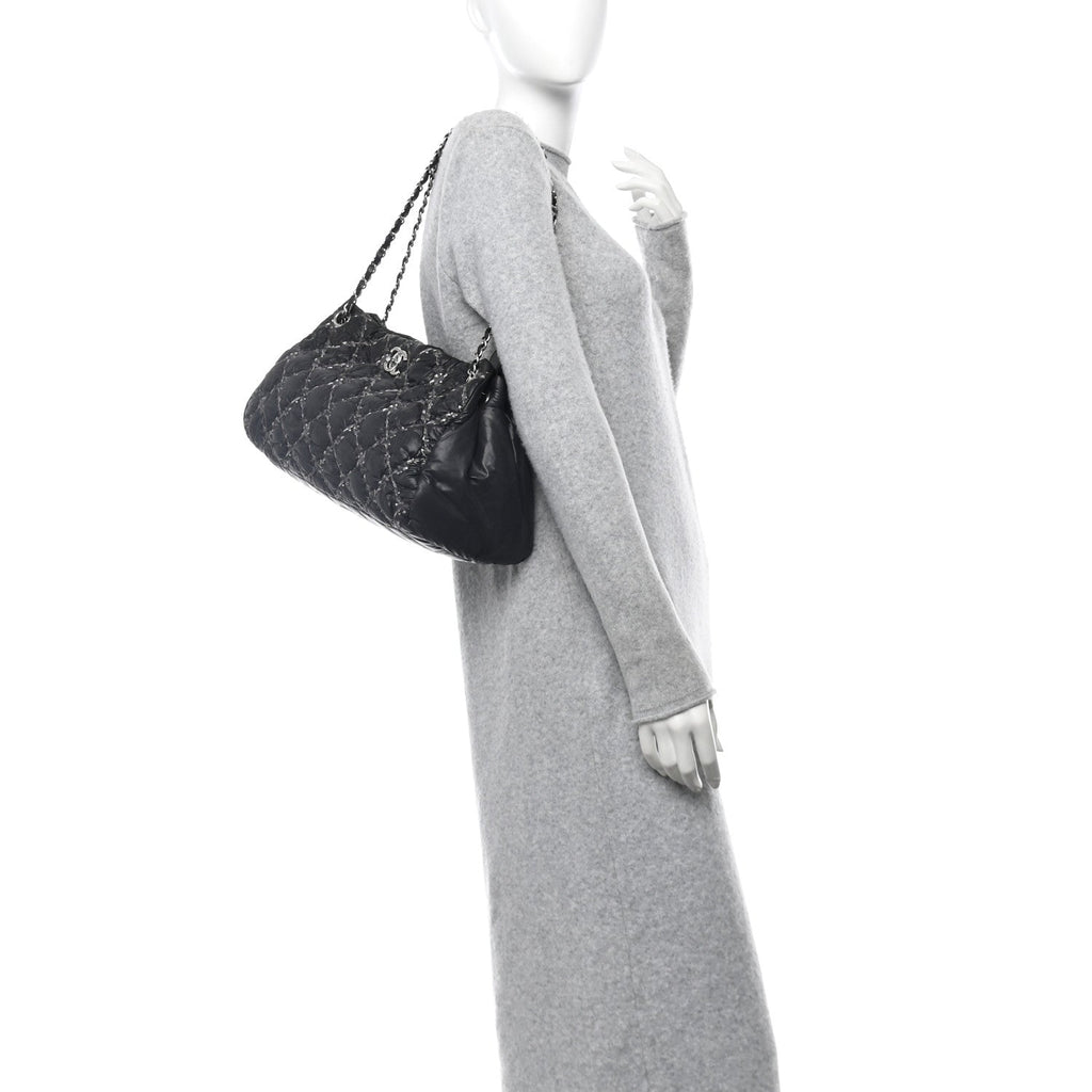 Nylon Quilted Tweed Stitch Bubble Tote Black