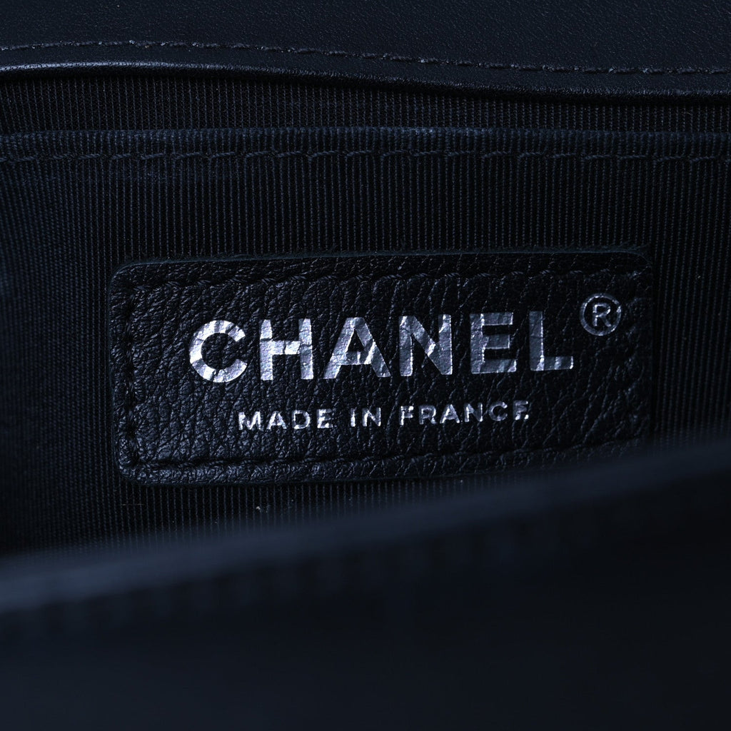 Calfskin Chevron Quilted Medium Boy Flap Black
