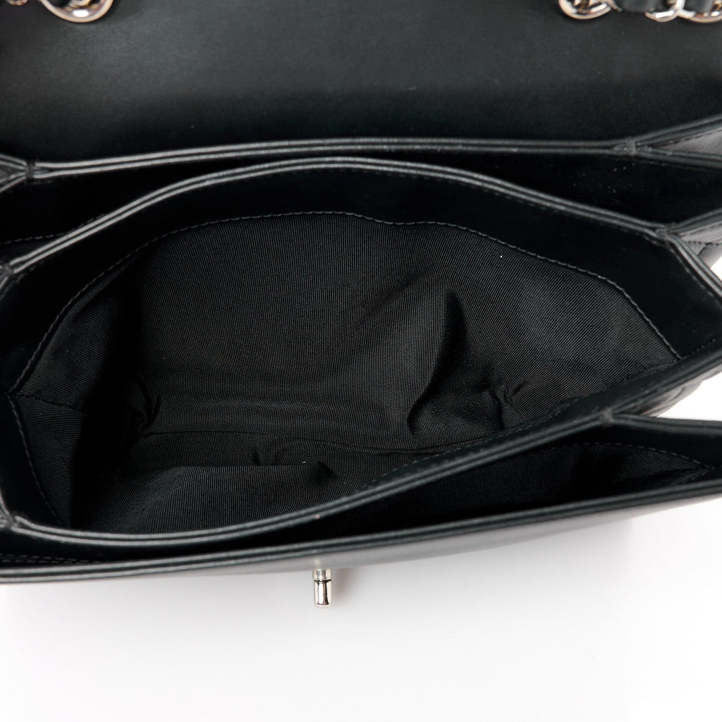 Calfskin Small Tramezzo Flap Black