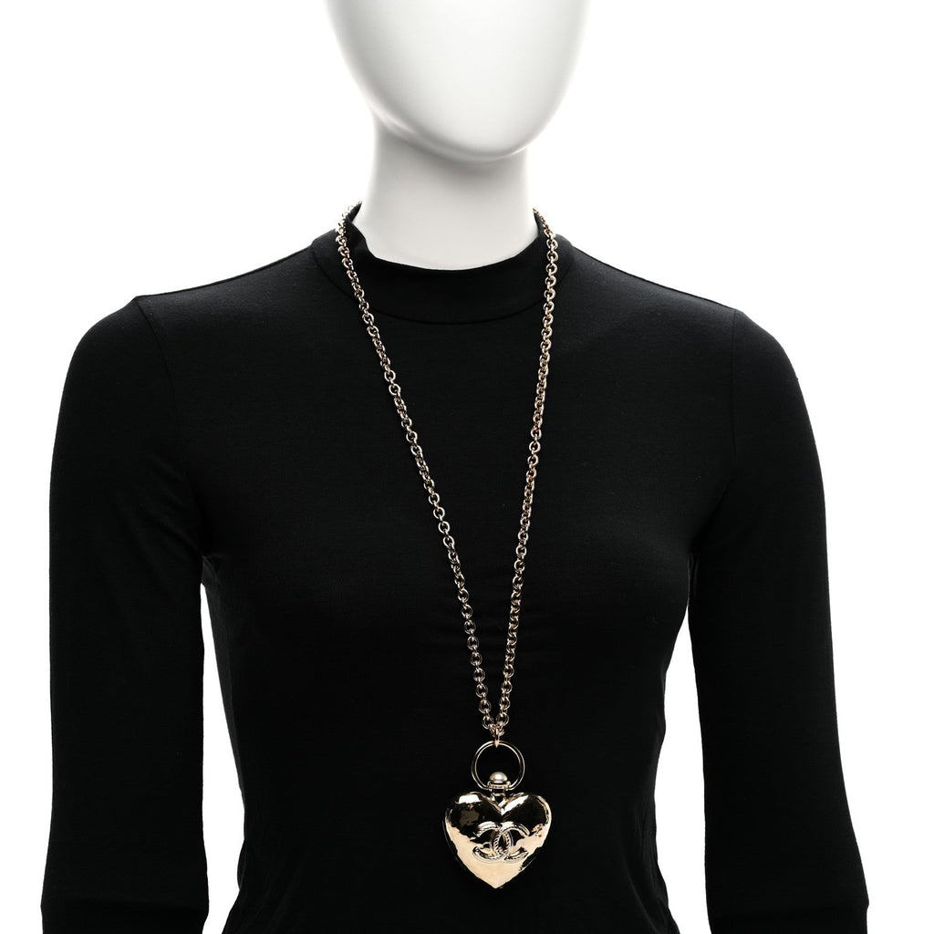 Metal CC Heart Locket Necklace Gold