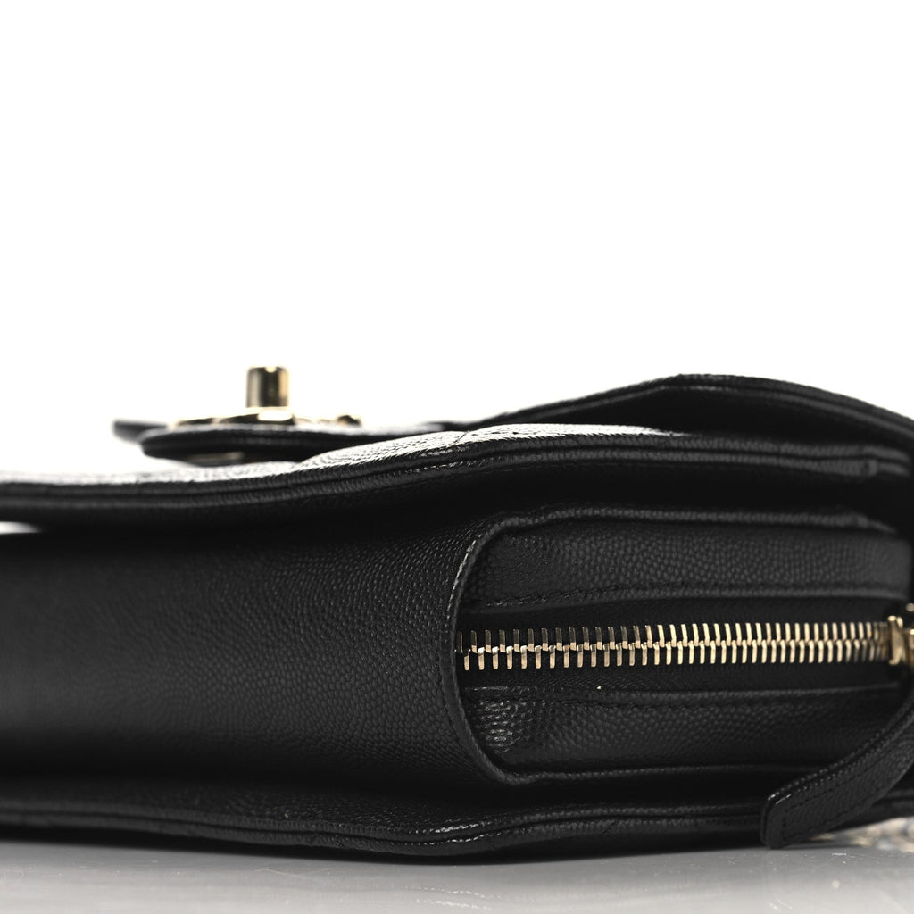 Caviar Quilted Like A Wallet Flap Black